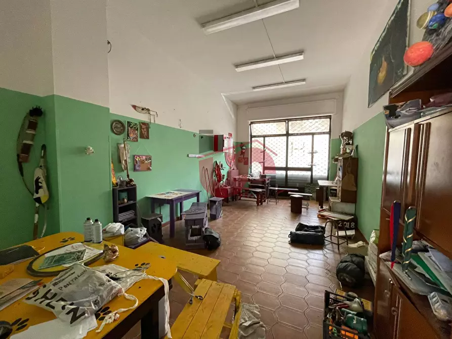 Immagine 16 di Locale commerciale in vendita  in Viale Principe di Napoli a Benevento