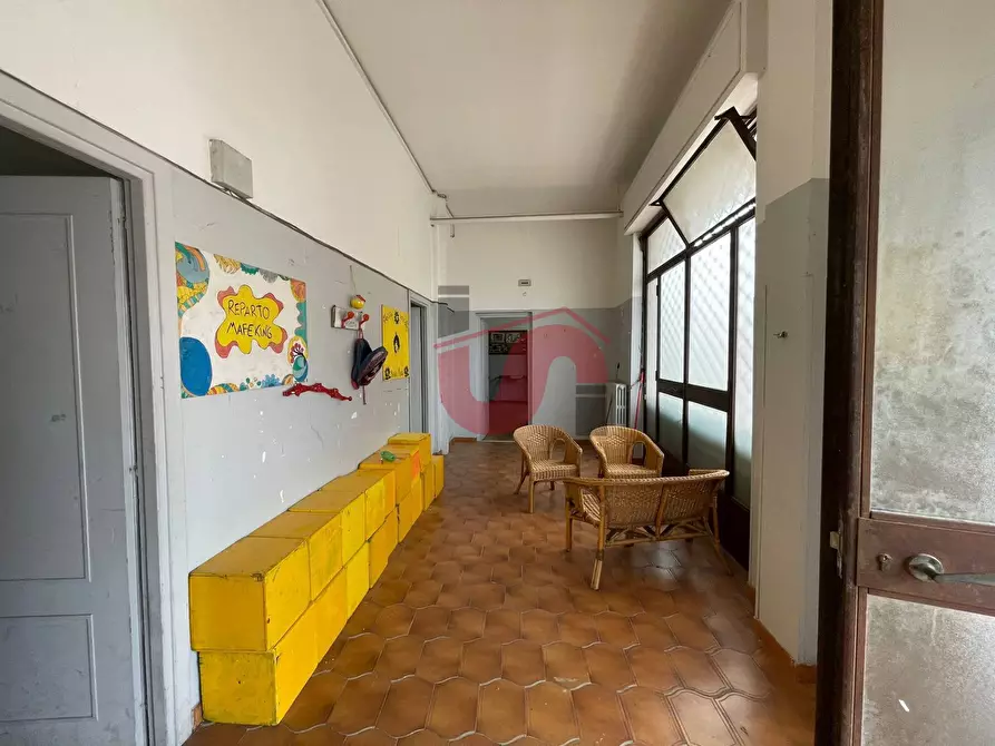 Immagine 17 di Locale commerciale in vendita  in Viale Principe di Napoli a Benevento