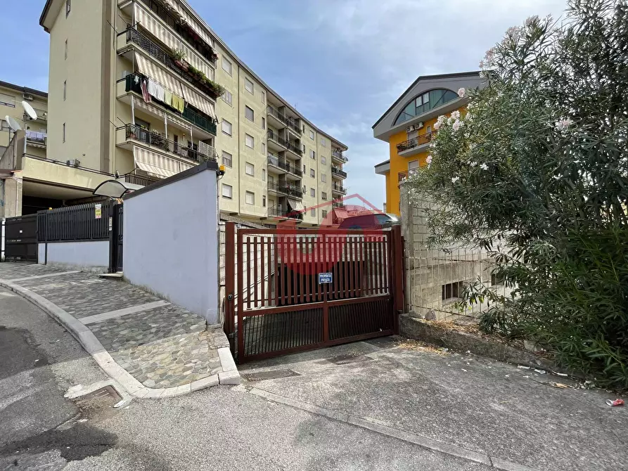 Immagine 37 di Locale commerciale in vendita  in Viale Principe di Napoli a Benevento