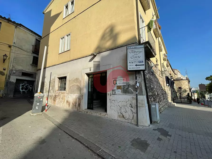 Immagine 56 di Ufficio in vendita  in Via Mario La Vipera a Benevento