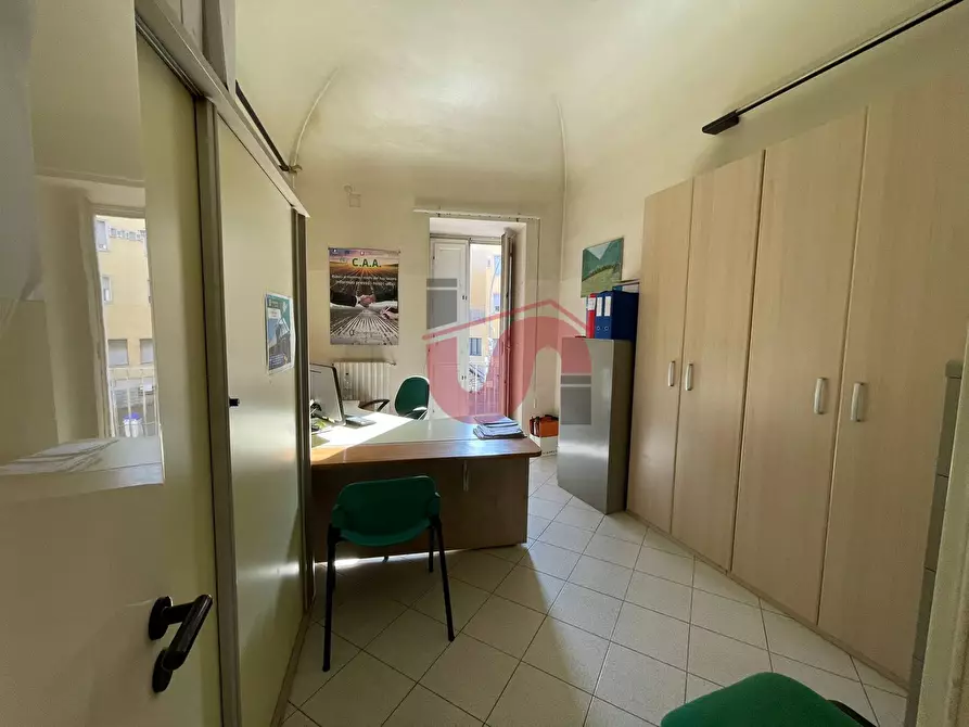 Immagine 24 di Ufficio in vendita  in Via Mario La Vipera a Benevento