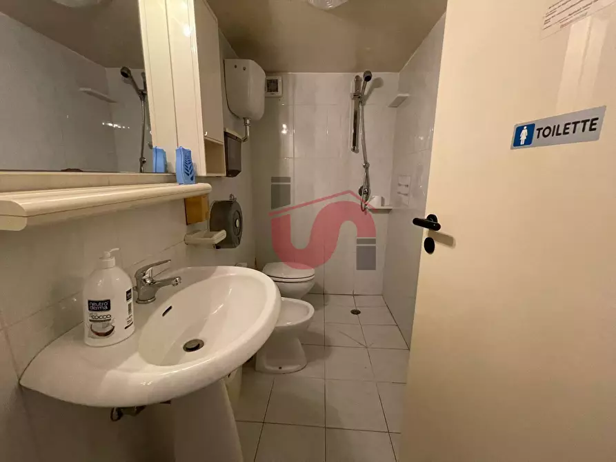 Immagine 34 di Ufficio in vendita  in Via Mario La Vipera a Benevento