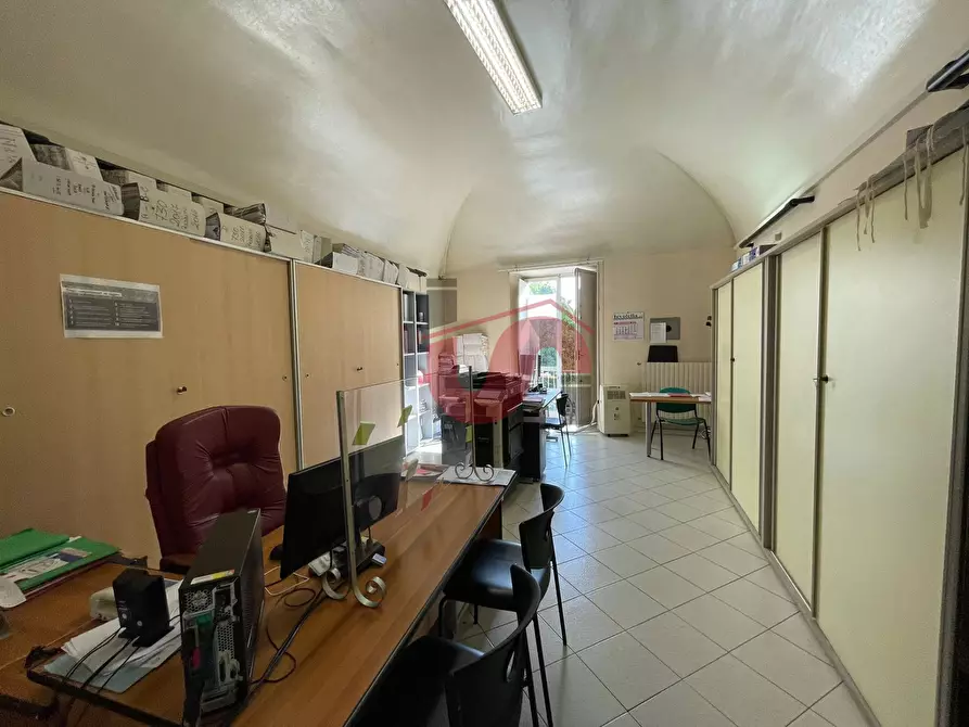 Immagine 40 di Ufficio in vendita  in Via Mario La Vipera a Benevento