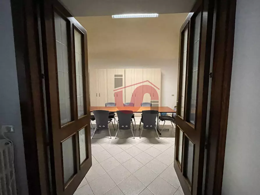 Immagine 43 di Ufficio in vendita  in Via Mario La Vipera a Benevento