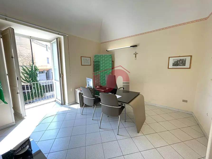 Immagine 33 di Ufficio in vendita  in Via Mario La Vipera a Benevento