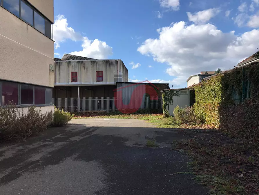 Immagine 18 di Capannone industriale in vendita  in CONTRADA PEZZAPIANA a Benevento