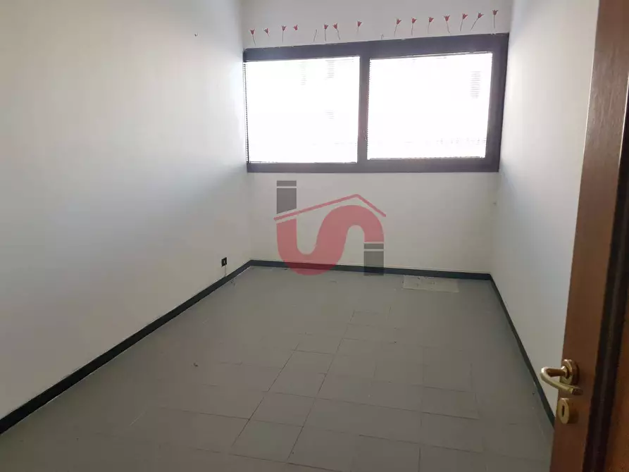 Immagine 15 di Capannone industriale in vendita  in CONTRADA PEZZAPIANA a Benevento