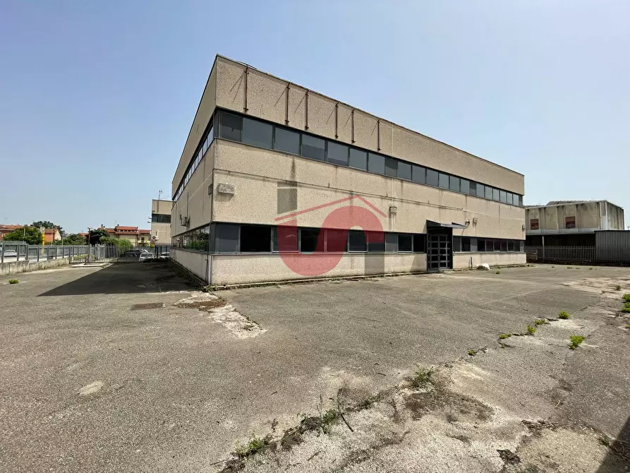 Immagine 2 di Capannone industriale in vendita  in CONTRADA PEZZAPIANA a Benevento