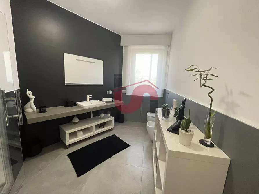 Immagine 37 di Villa in vendita  in Contrada San Vitale a Benevento