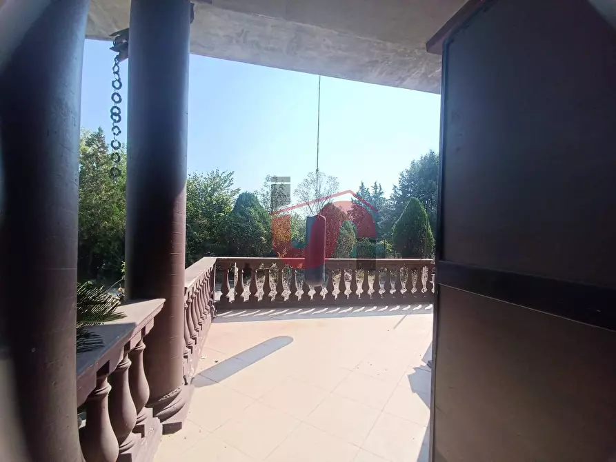 Immagine 2 di Locale commerciale in vendita  in Contrada San Chirico a Benevento