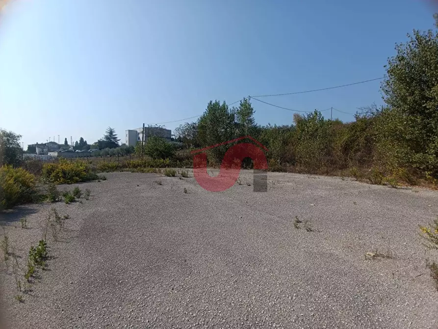 Immagine 18 di Locale commerciale in vendita  in Contrada San Chirico a Benevento