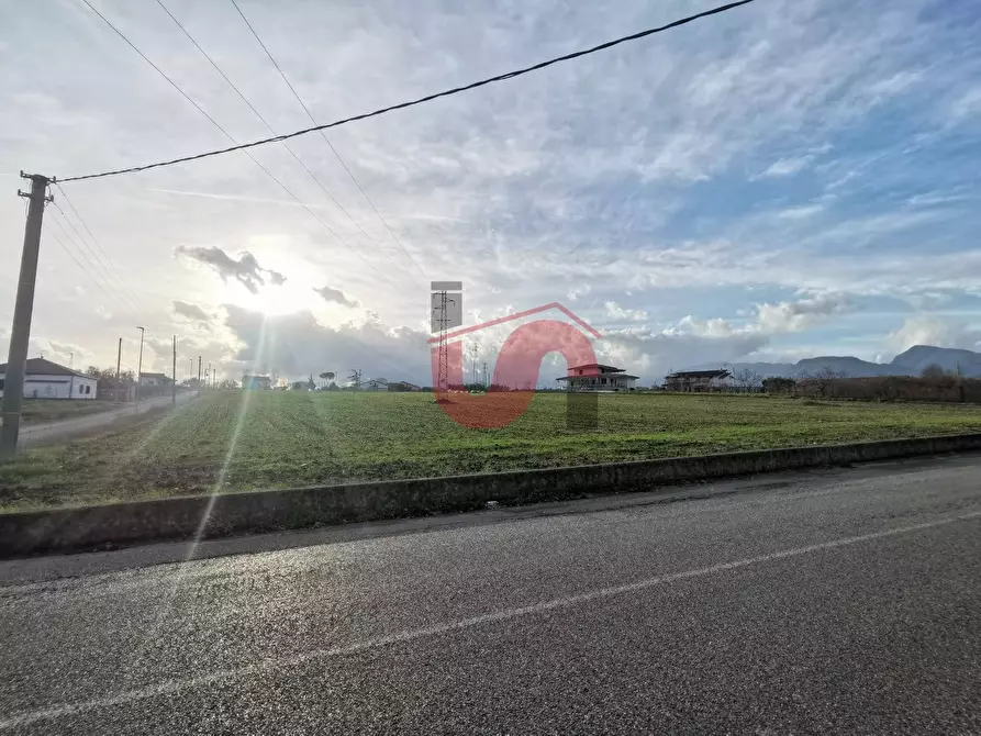 Immagine 2 di Locale commerciale in vendita  in Contrada San Vitale  SP 71 a Benevento