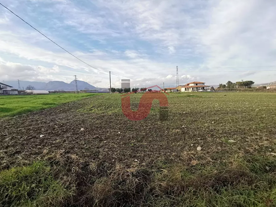 Immagine 3 di Locale commerciale in vendita  in Contrada San Vitale  SP 71 a Benevento