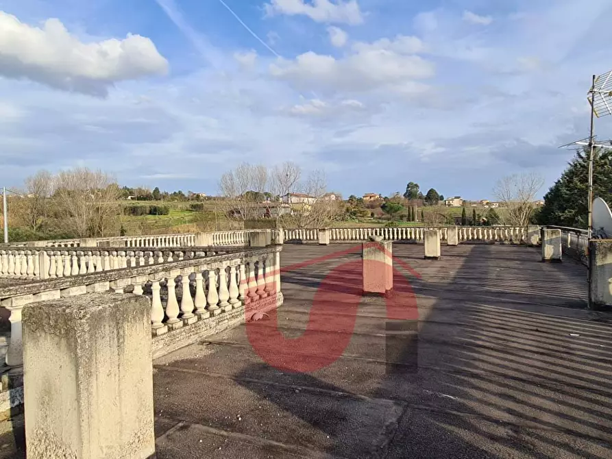 Immagine 21 di Locale commerciale in vendita  in Contrada San Chirico a Benevento