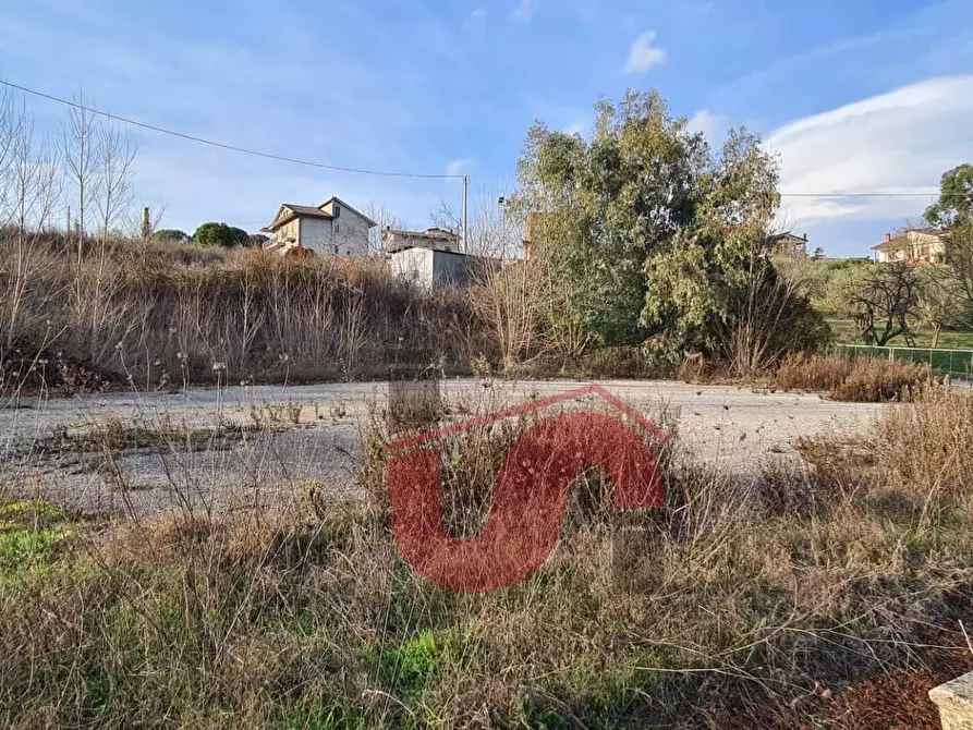 Immagine 23 di Locale commerciale in vendita  in Contrada San Chirico a Benevento