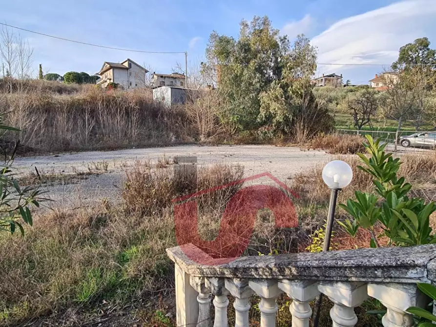 Immagine 24 di Locale commerciale in vendita  in Contrada San Chirico a Benevento