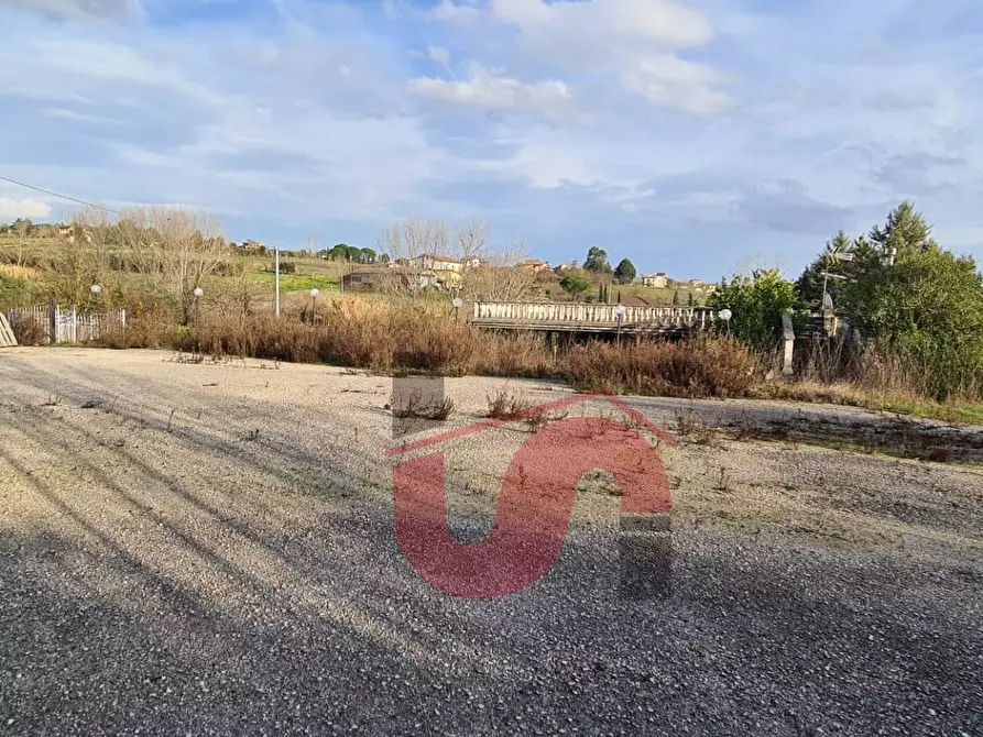 Immagine 26 di Locale commerciale in vendita  in Contrada San Chirico a Benevento