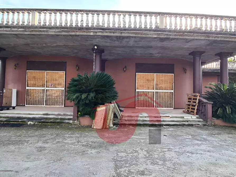 Immagine 1 di Locale commerciale in vendita  in Contrada San Chirico a Benevento