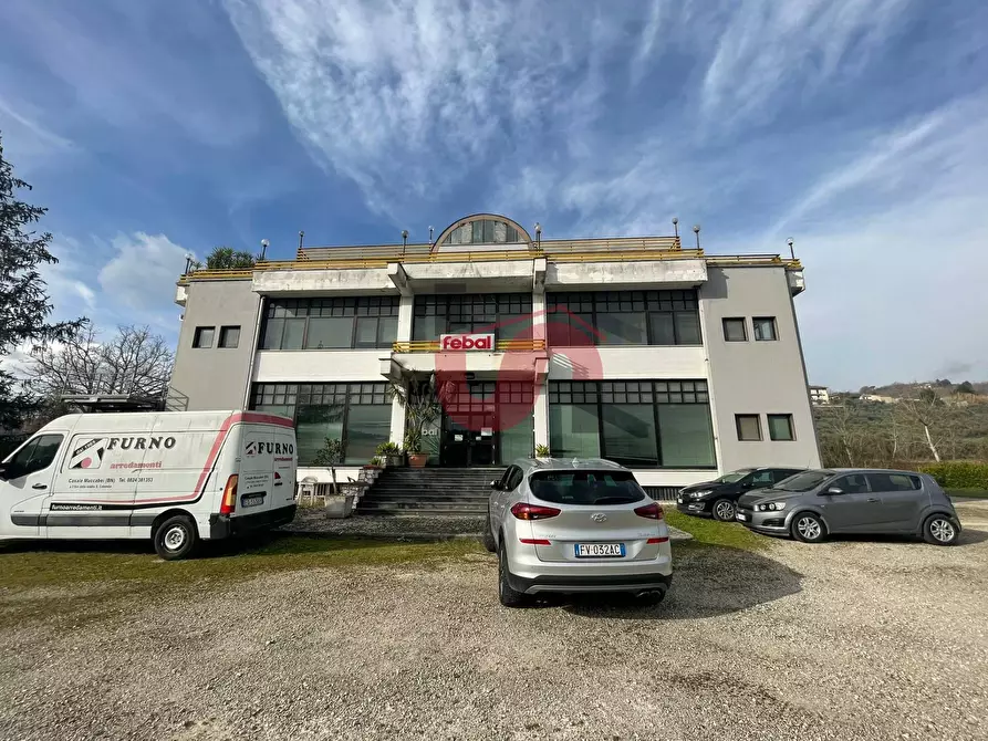 Immagine 7 di Locale commerciale in vendita  in Casale Maccabei a Benevento