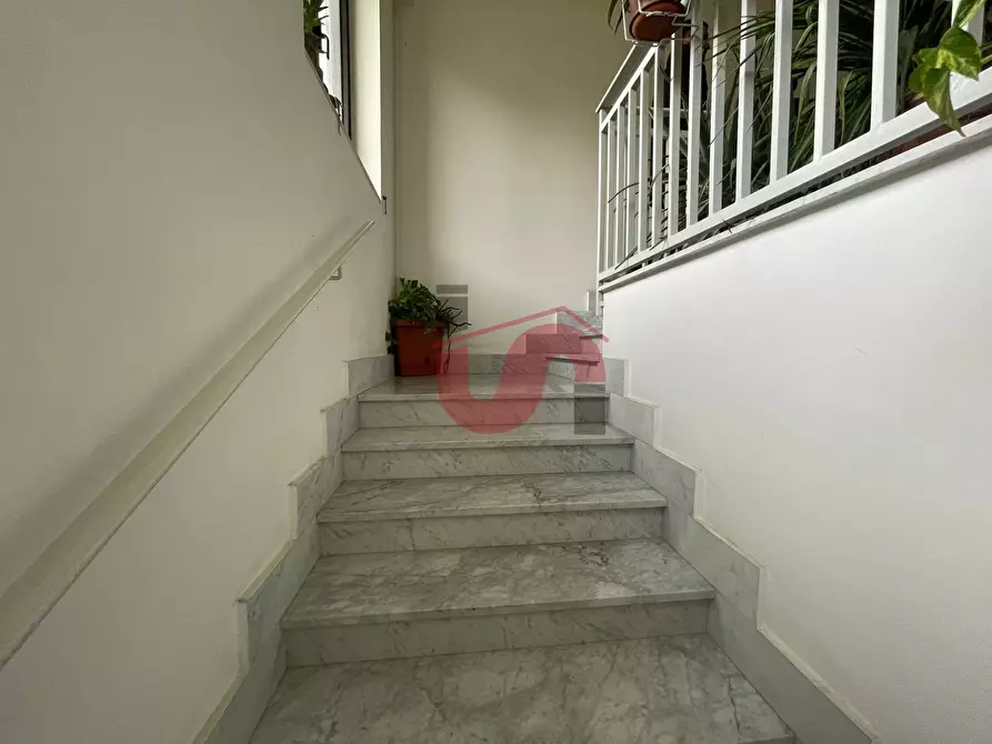 Immagine 60 di Locale commerciale in vendita  in Casale Maccabei a Benevento