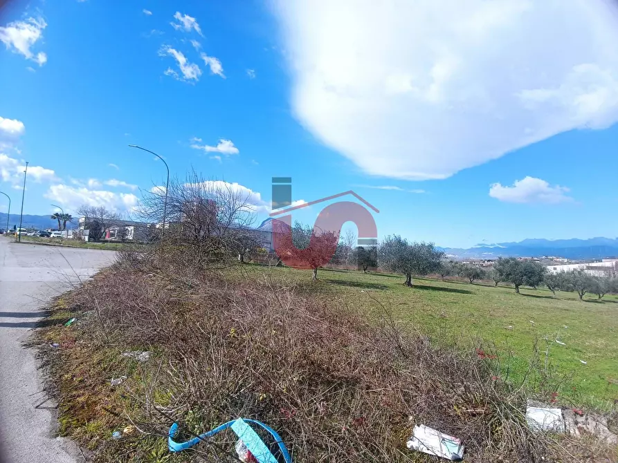 Immagine 8 di Locale commerciale in vendita  in Contrada Olivola a Benevento