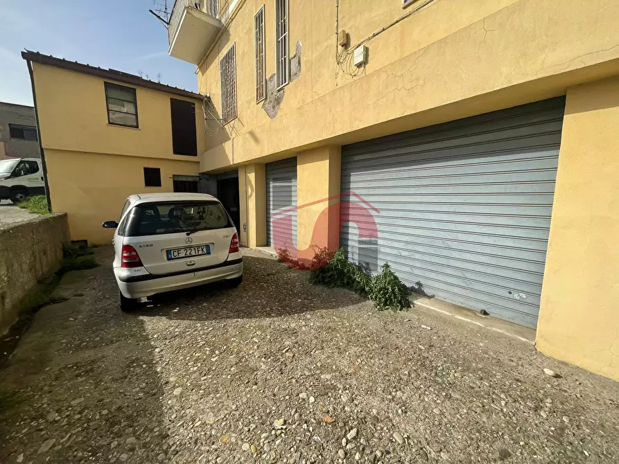 Immagine 11 di Magazzino in vendita  in Via Torre Della Catena a Benevento