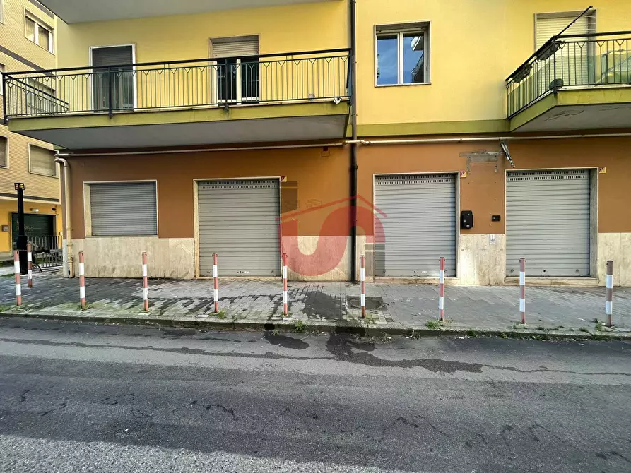 Immagine 3 di Magazzino in vendita  in Via Tommaso Bucciano a Benevento