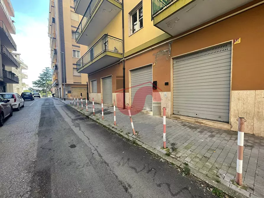 Immagine 2 di Magazzino in vendita  in Via Tommaso Bucciano a Benevento