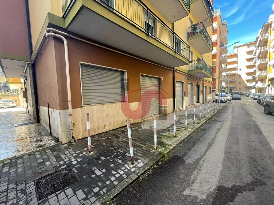 Immagine 19 di Magazzino in vendita  in Via Tommaso Bucciano a Benevento