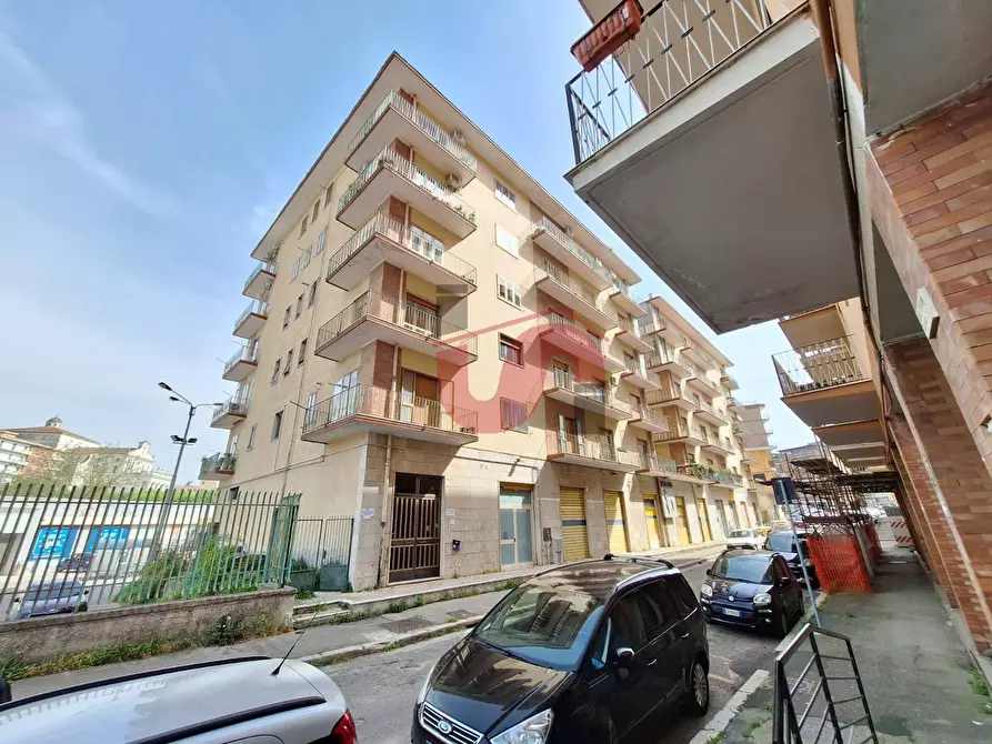 Immagine 1 di Appartamento in vendita  in Via Munazio Planco a Benevento