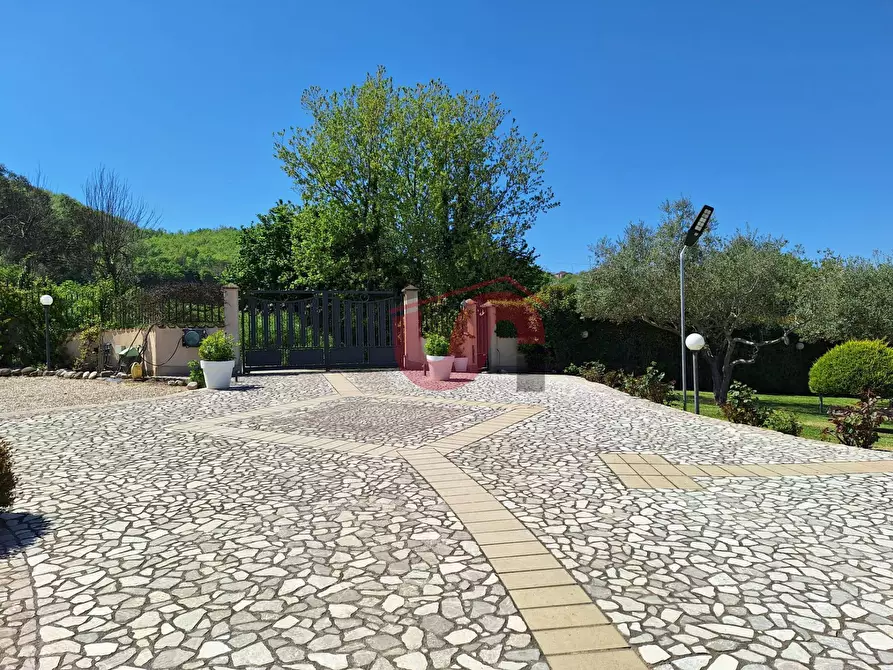 Immagine 45 di Villa in vendita  in Località Pastene a Arpaise