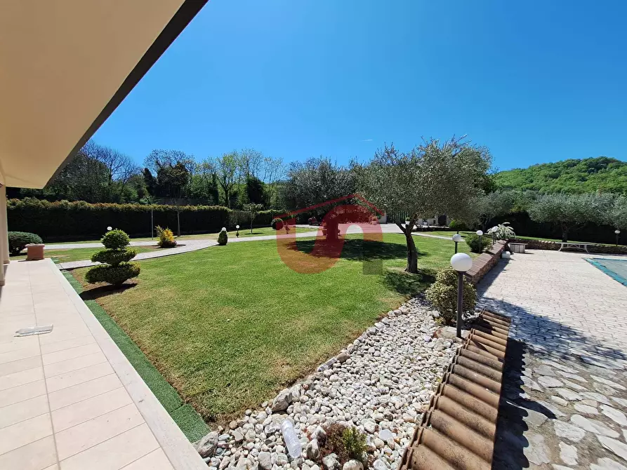 Immagine 32 di Villa in vendita  in Località Pastene a Arpaise