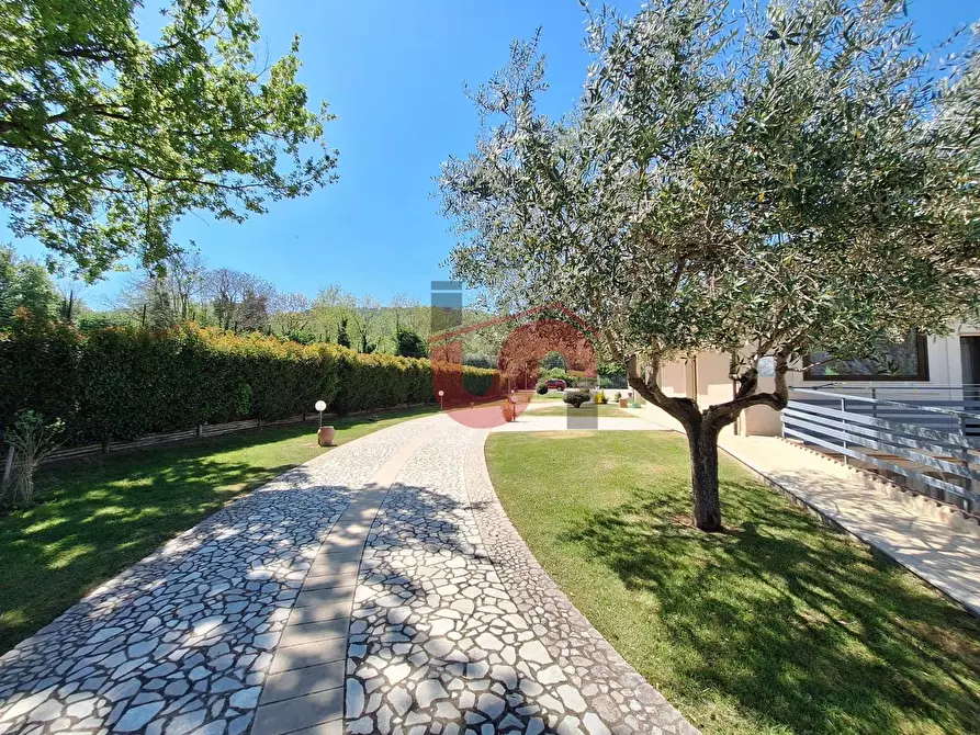 Immagine 39 di Villa in vendita  in Località Pastene a Arpaise