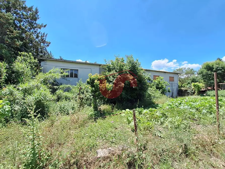 Immagine 10 di Palazzo in vendita  in Contrada Malecagna a Benevento