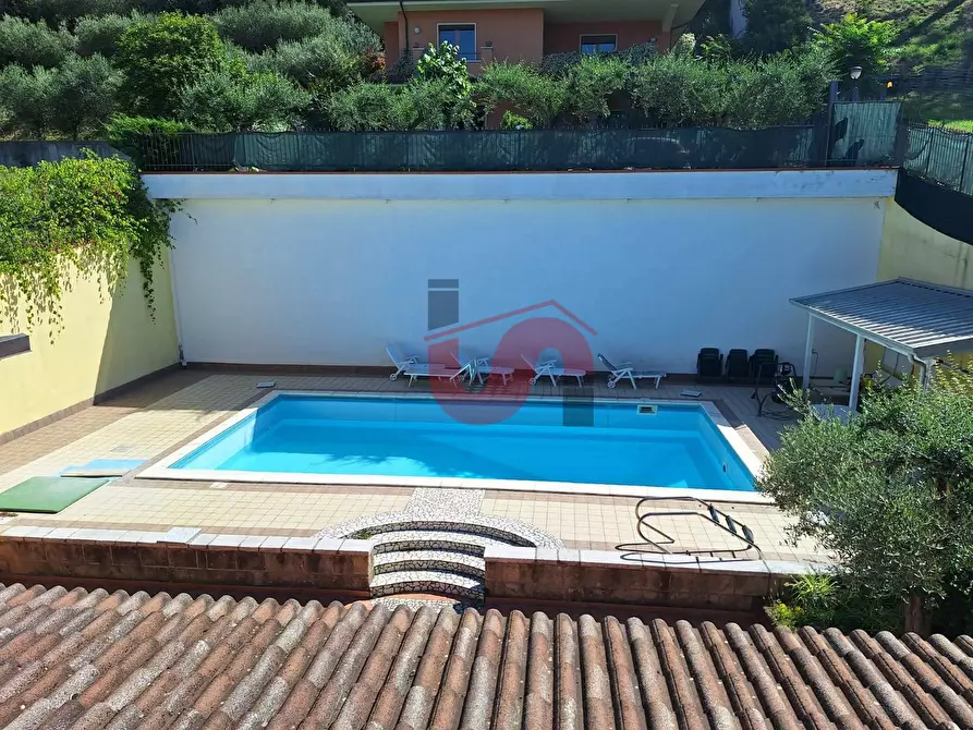 Immagine 7 di Villa in vendita  in Via Avellino a Benevento