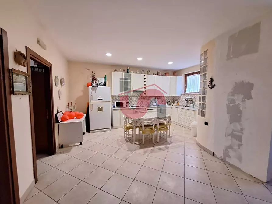 Immagine 63 di Villa in vendita  in Via Avellino a Benevento