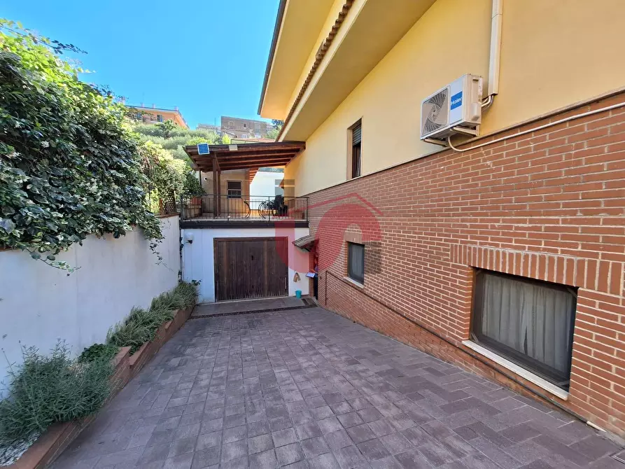 Immagine 69 di Villa in vendita  in Via Avellino a Benevento