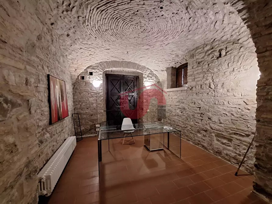 Immagine 2 di Locale commerciale in affitto  in Via Damaso a Benevento