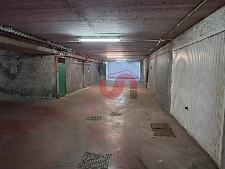 Immagine 4 di Box auto in vendita  in Via Vittime di Nassiriya a Benevento