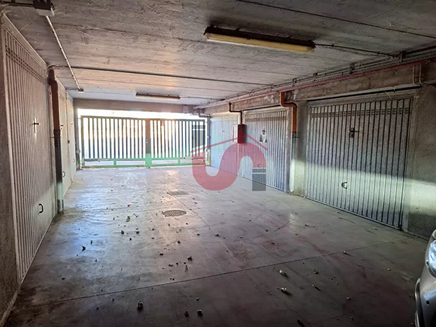 Immagine 10 di Box auto in vendita  in Via Vittime di Nassiriya a Benevento