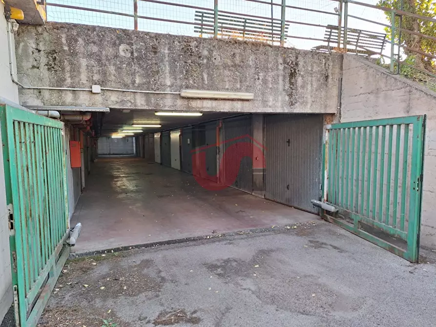 Immagine 3 di Box auto in vendita  in Via Vittime di Nassiriya a Benevento