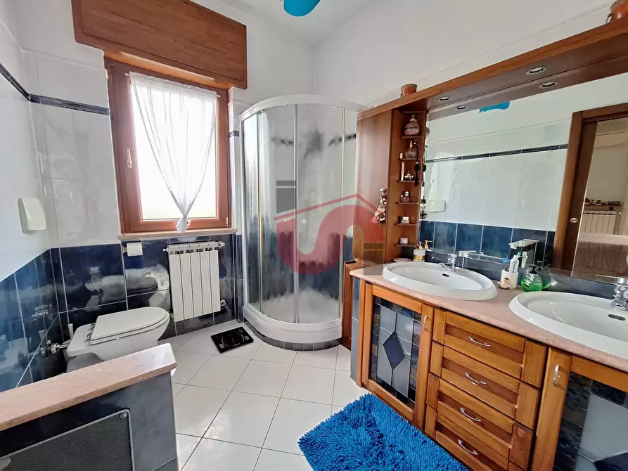 Immagine 33 di Villa in vendita  in Via Avellino a Benevento