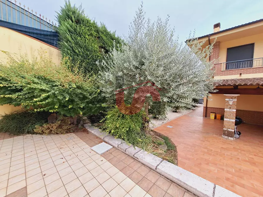 Immagine 71 di Villa in vendita  in Via Avellino a Benevento