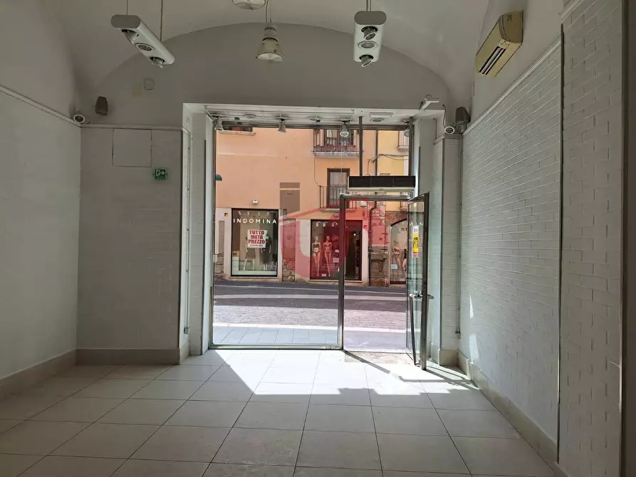 Immagine 18 di Locale commerciale in affitto  in Corso Giuseppe Garibaldi 170 a Benevento