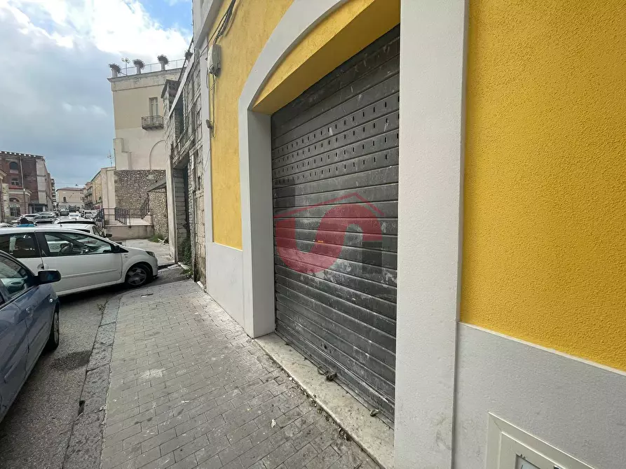 Immagine 3 di Locale commerciale in affitto  in Via Dei Mulini a Benevento