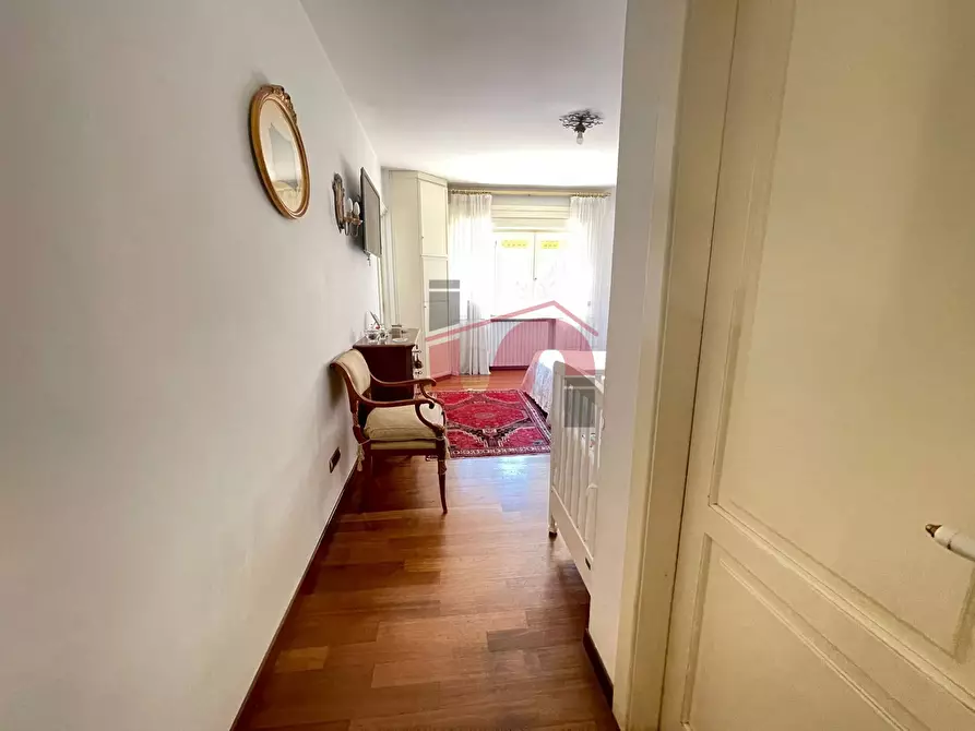 Immagine 30 di Villa in vendita  in Via ferinando bozza a Benevento