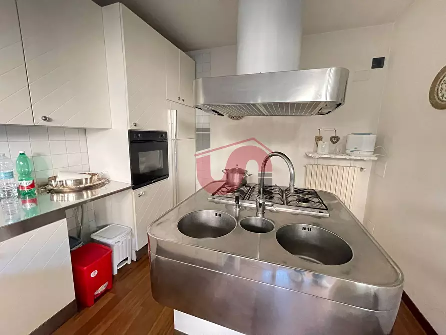 Immagine 38 di Villa in vendita  in Via ferinando bozza a Benevento