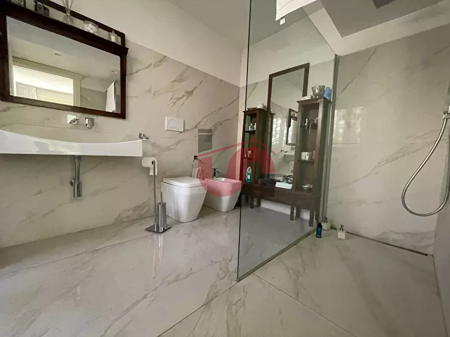 Immagine 29 di Villa in vendita  in Via ferinando bozza a Benevento