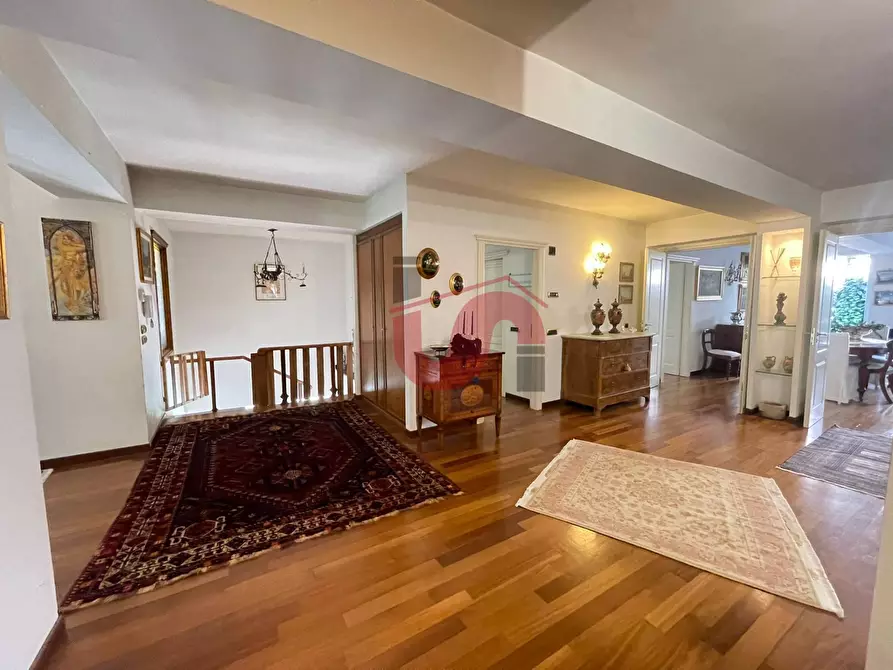 Immagine 44 di Villa in vendita  in Via ferinando bozza a Benevento