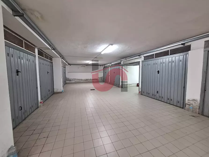 Immagine 7 di Box auto in vendita  in Via Castellano a Benevento